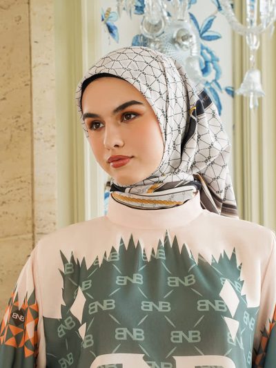 BNB CLIFTON SCARF - BLACK