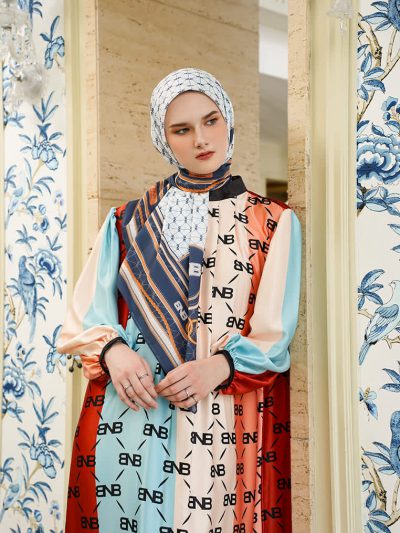 BNB CLIFTON SCARF - NAVY