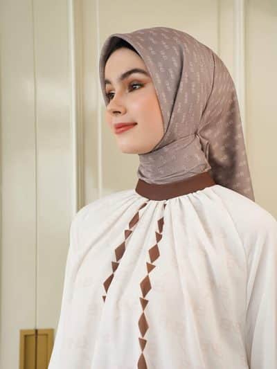 BNB DIXON SCARF - MILK CHOCO