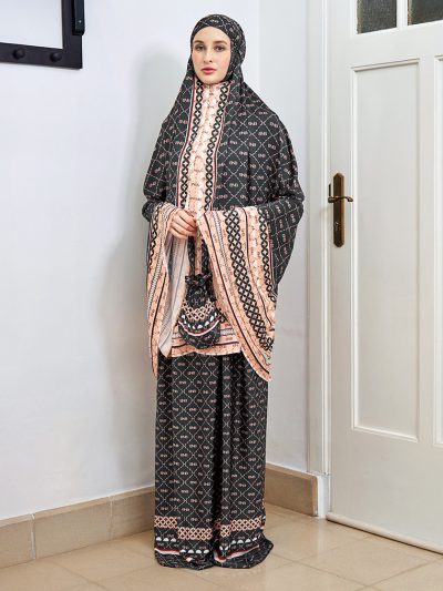 BNB CALVERTON PRAYER WOMAN SET - BLACK