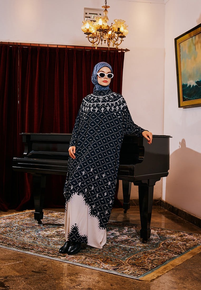 BGI MIDDLETON KAFTAN - BLACK