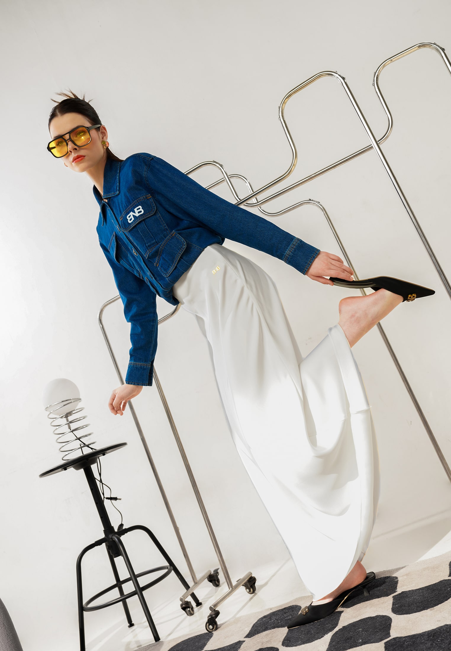 BNB VELLEMONT SKIRT - BROKEN WHITE