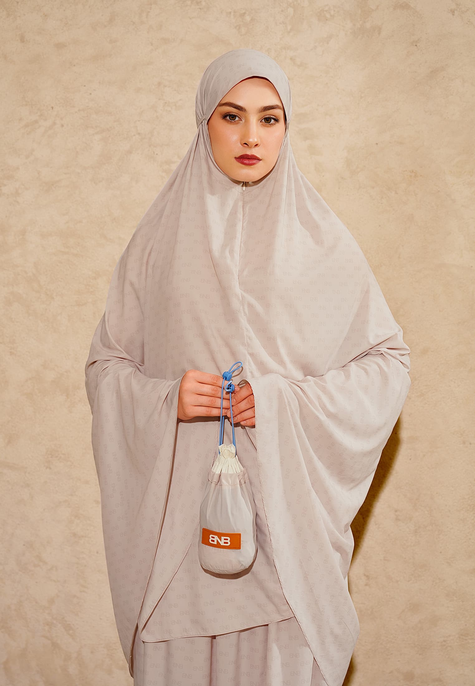 BNB Corlisse Travel Prayer Set - Soft Brown